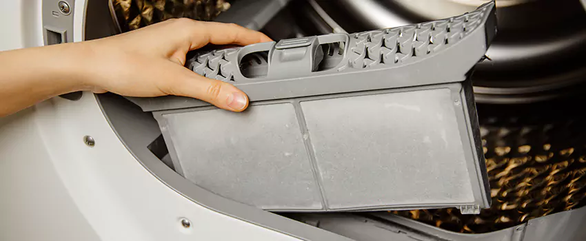 Signs Of A Clogged Dryer Lint Trap in Binghamton, New York